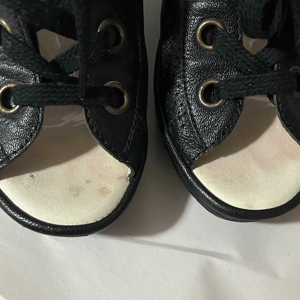 Fly London Black‎ Open-Toe Sandals